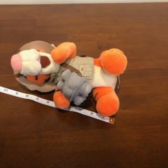Walt Disney World Animal Kingdom Safari Tigger Plus Collectible Doll NWT. - Picture 11 of 16